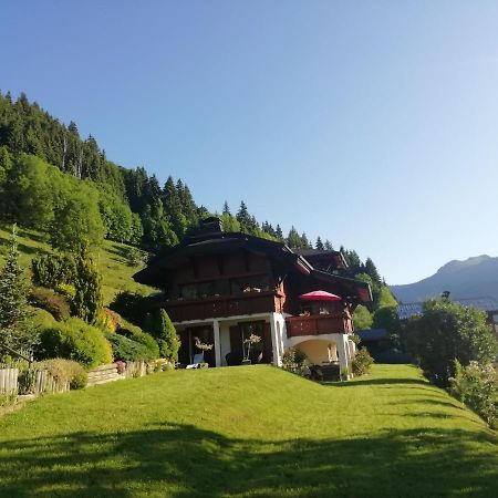 Chambres En Chalet Petit Dejeuner Inclus La Cote d'Arbroz Exterior foto