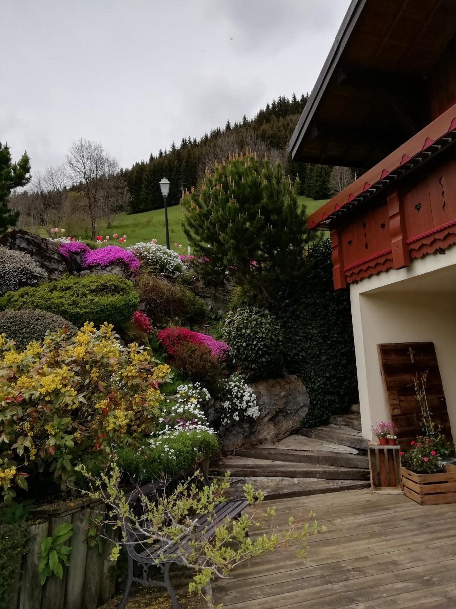 Chambres En Chalet Petit Dejeuner Inclus La Cote d'Arbroz Exterior foto